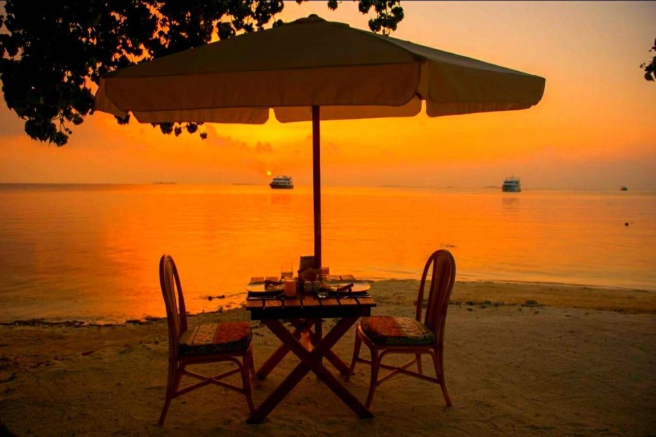 Sunset Beach View Dhangethi Buitenkant foto